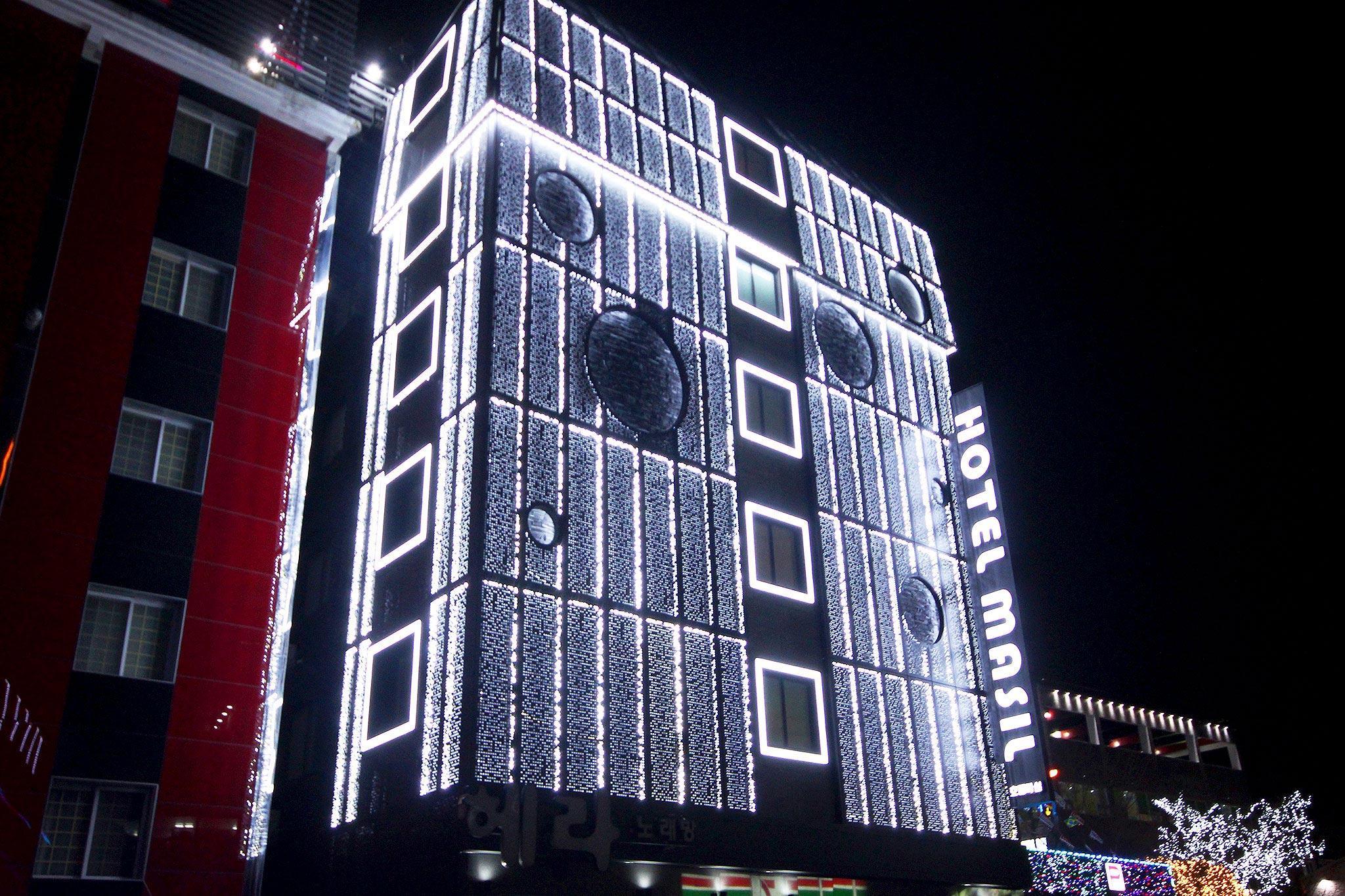 Ngoại cảnh khách sạn