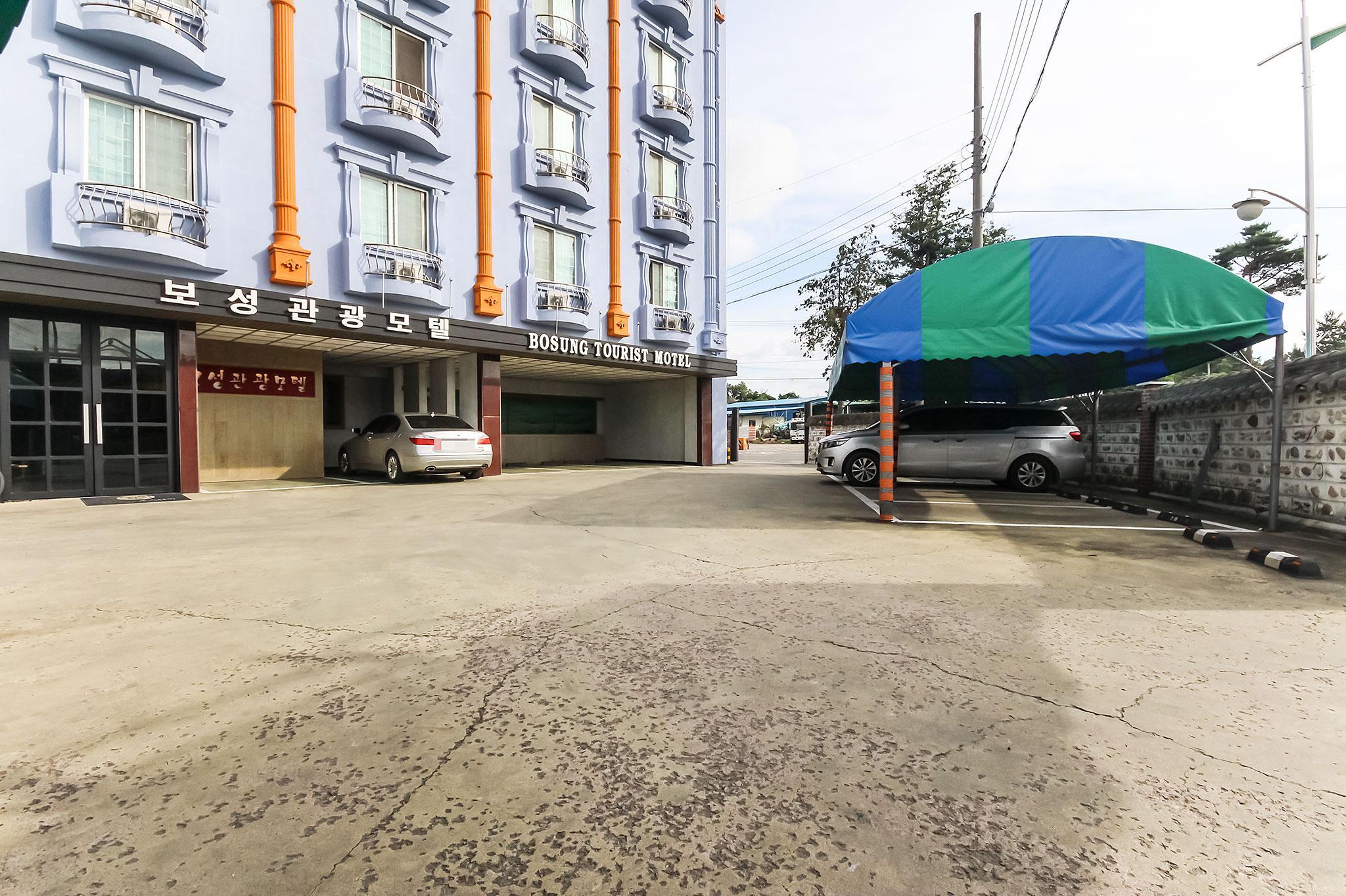 Ngoại cảnh khách sạn