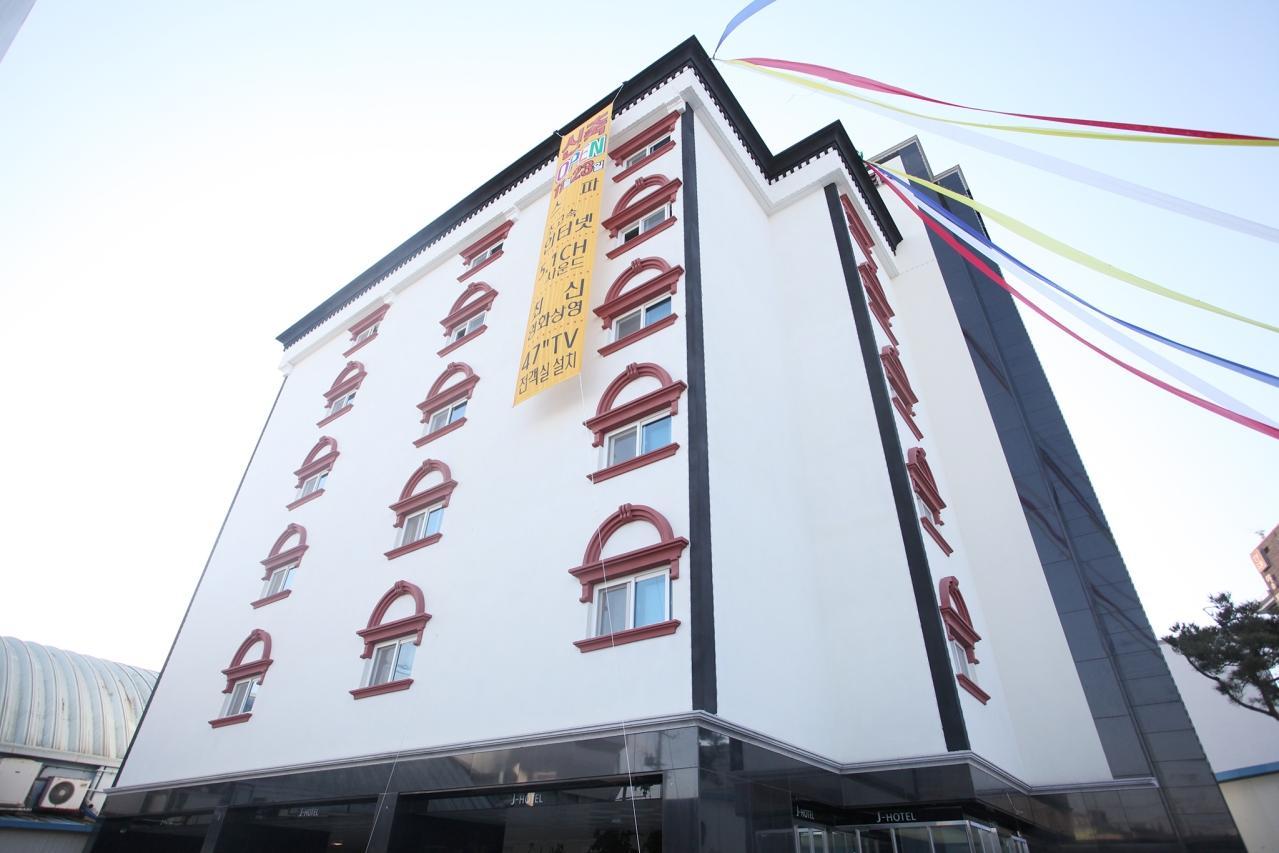 Ngoại cảnh khách sạn