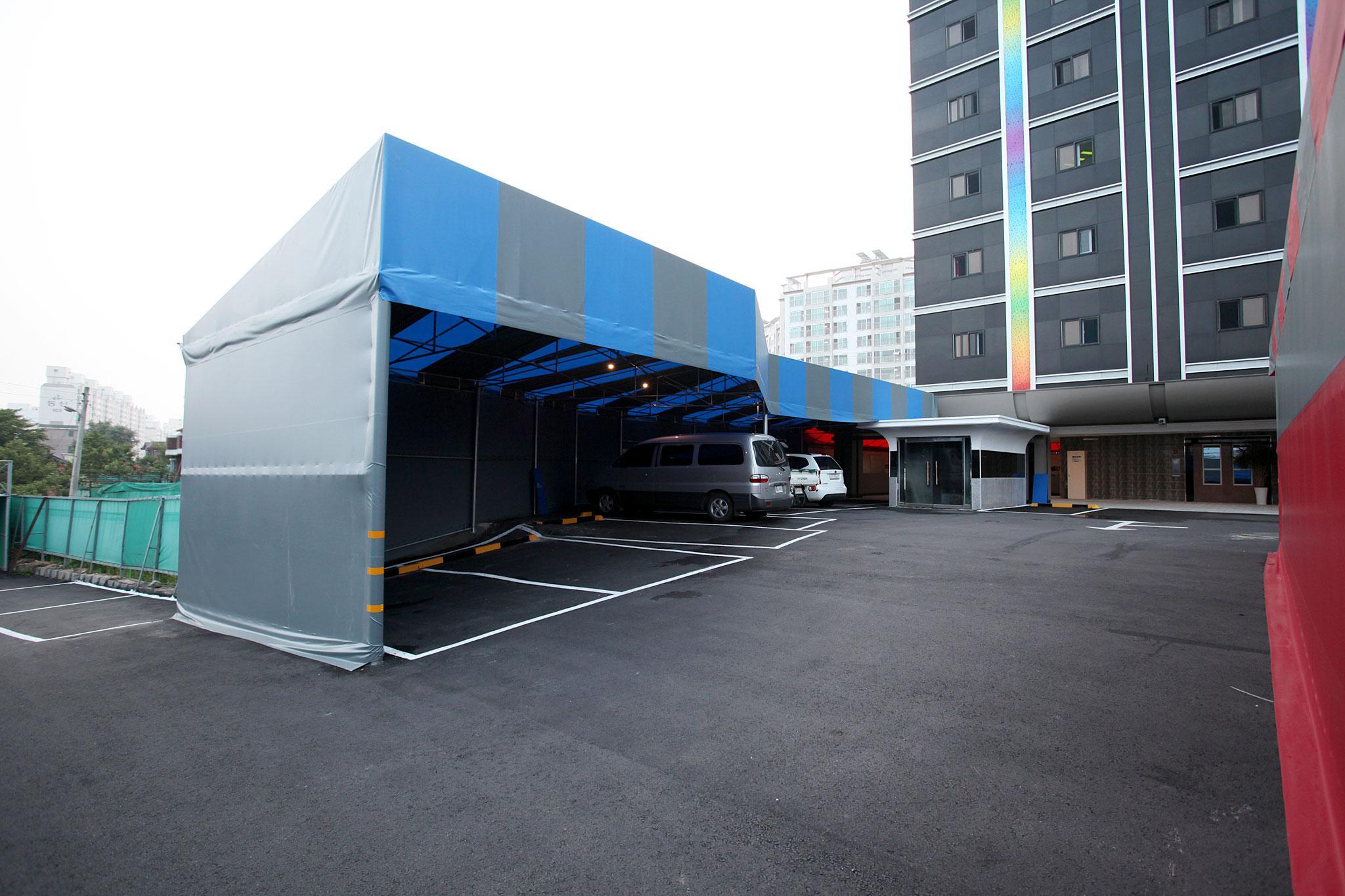 Ngoại cảnh khách sạn