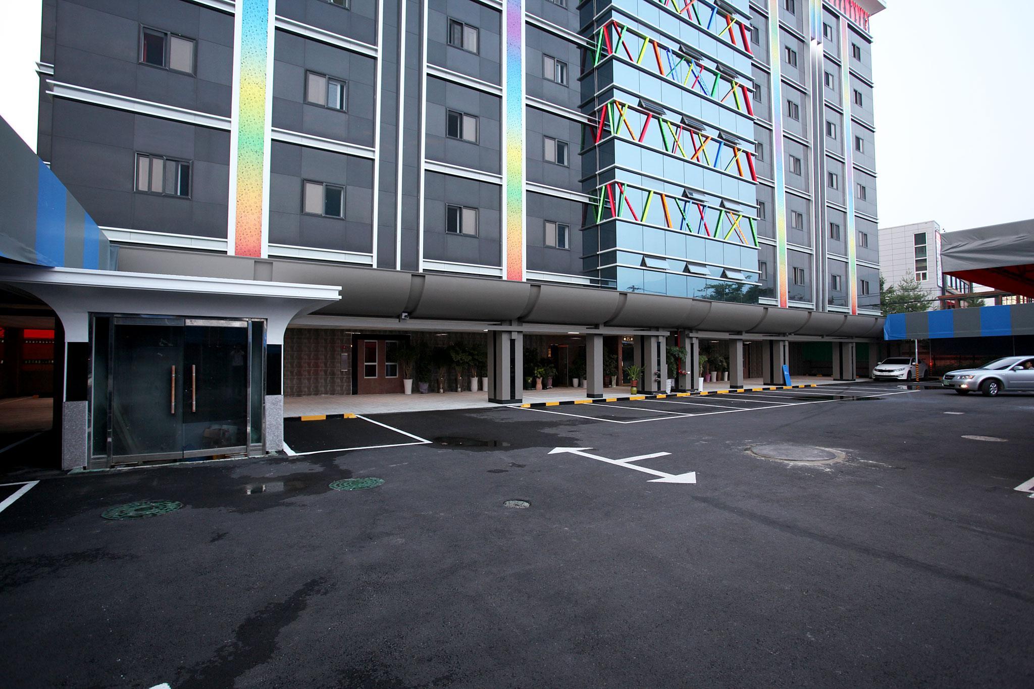 Ngoại cảnh khách sạn