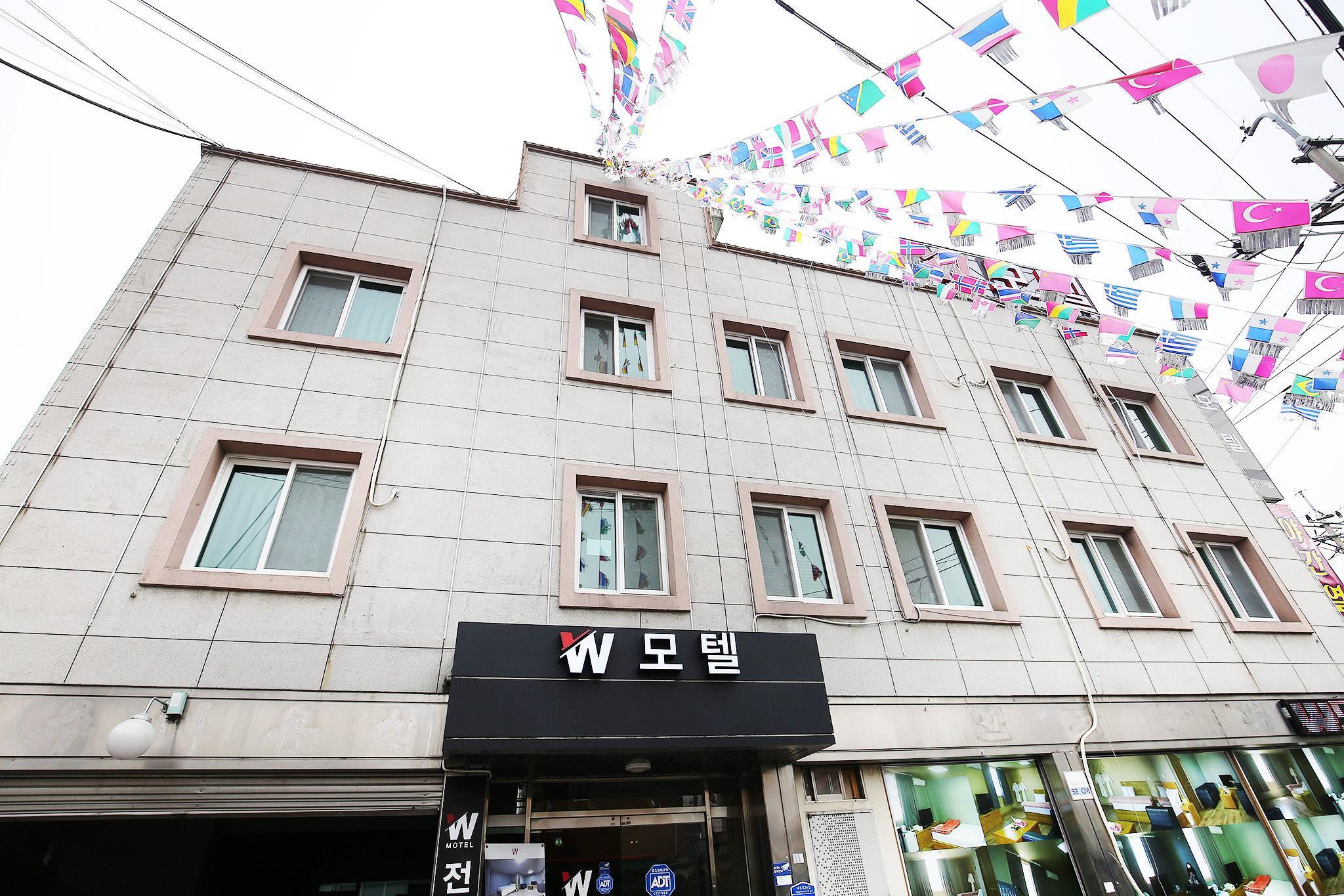 Ngoại cảnh khách sạn