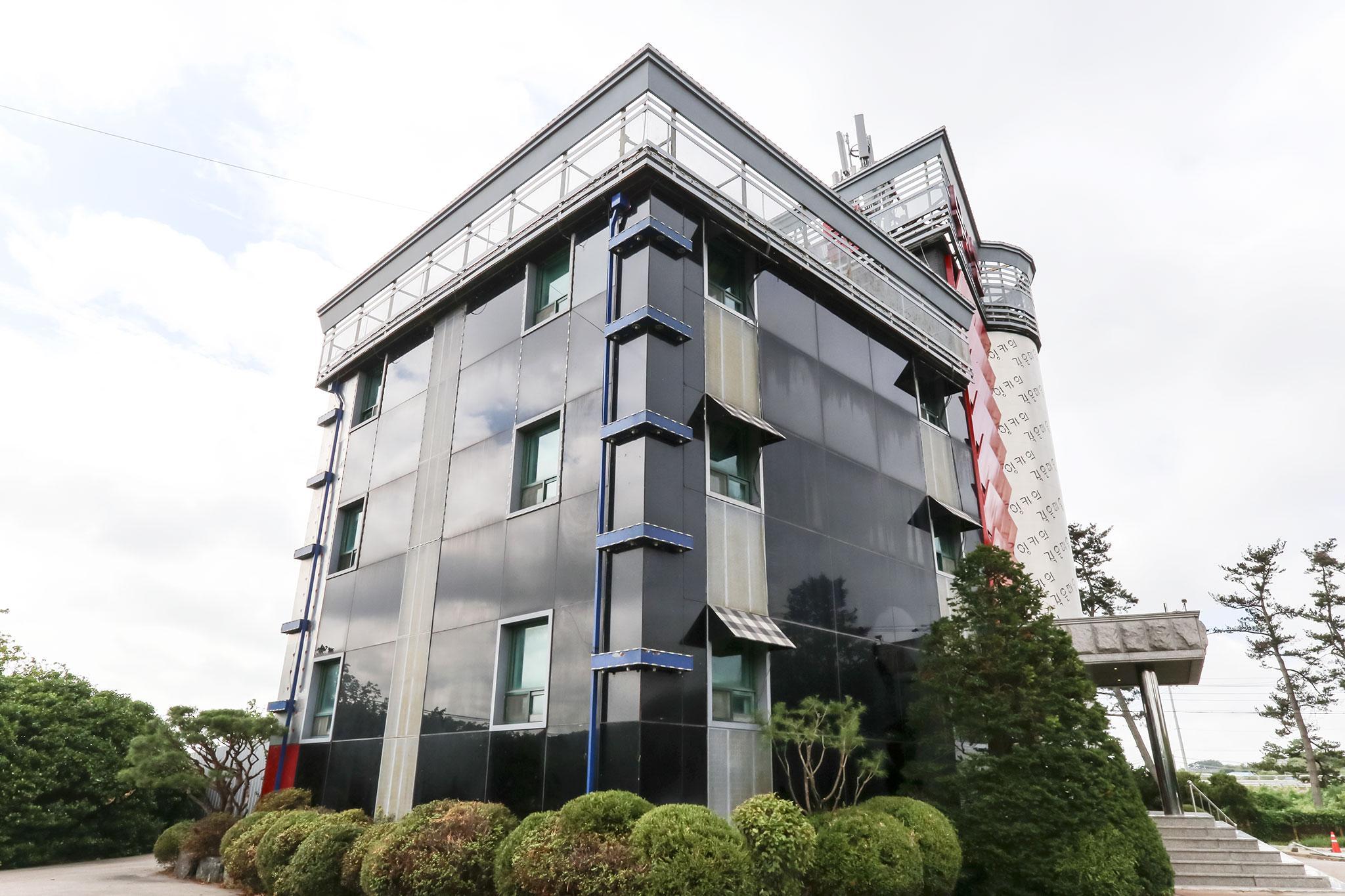 Ngoại cảnh khách sạn