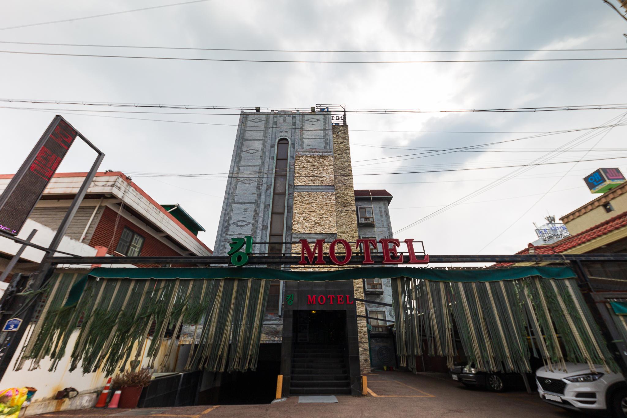 Ngoại cảnh khách sạn