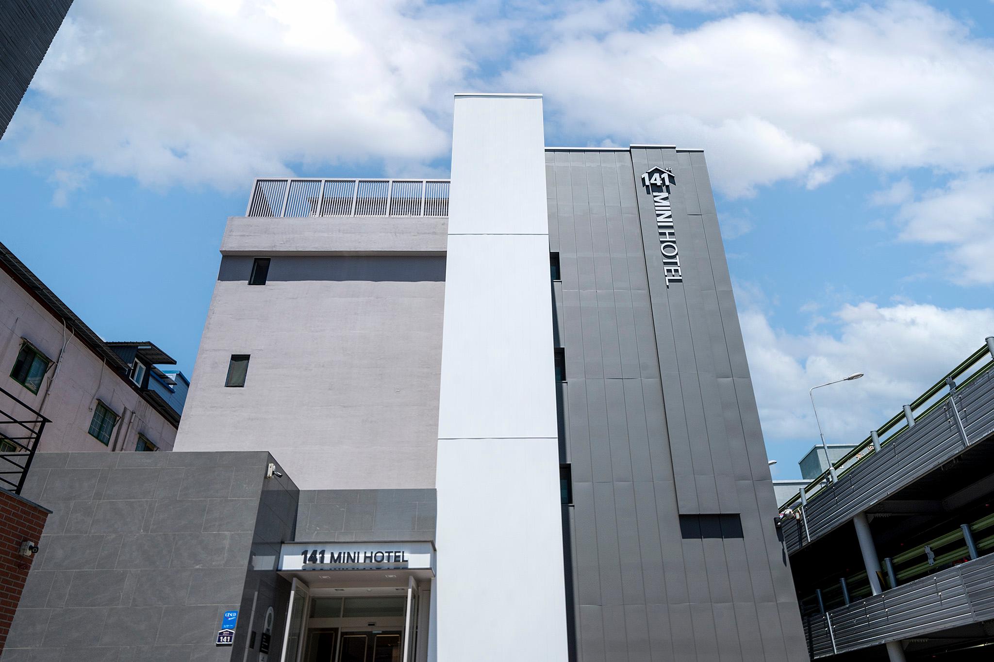 Ngoại cảnh khách sạn