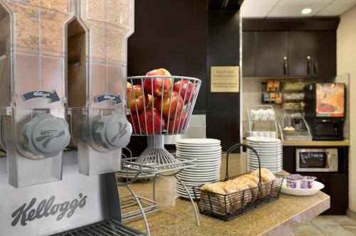 Đồ ăn và thức uống