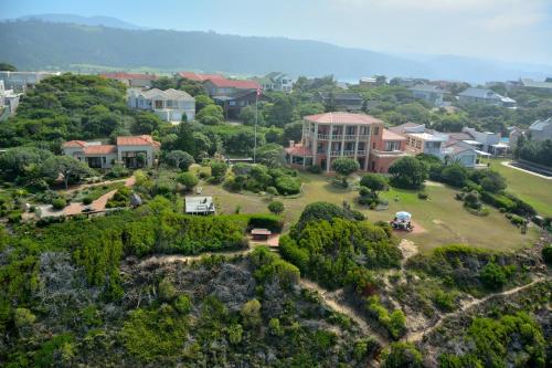 Khu vực xung quanh