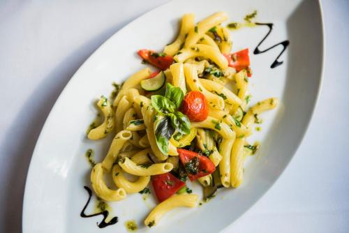 Đồ ăn và thức uống