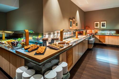 Đồ ăn và thức uống