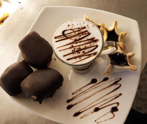 Đồ ăn và thức uống