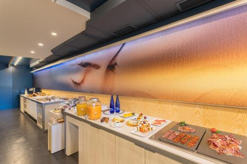 Đồ ăn và thức uống