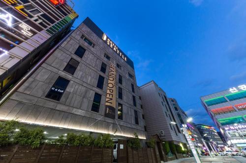 Ngoại cảnh khách sạn