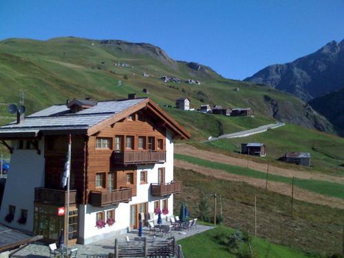 Ngoại cảnh khách sạn