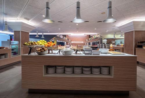 Đồ ăn và thức uống