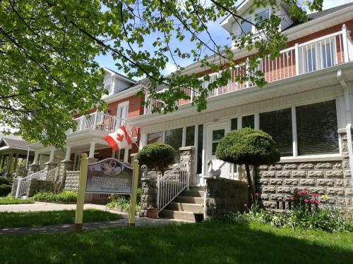 Ngoại cảnh khách sạn