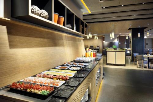 Đồ ăn và thức uống