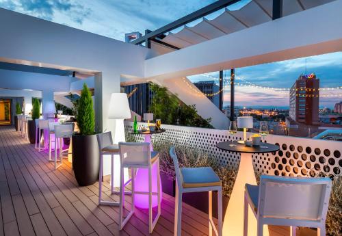 Đồ ăn và thức uống