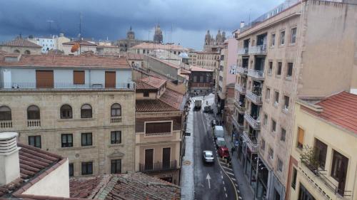 Ngoại cảnh khách sạn