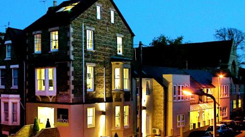 Ngoại cảnh khách sạn