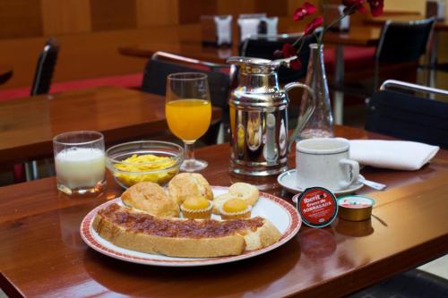 Đồ ăn và thức uống