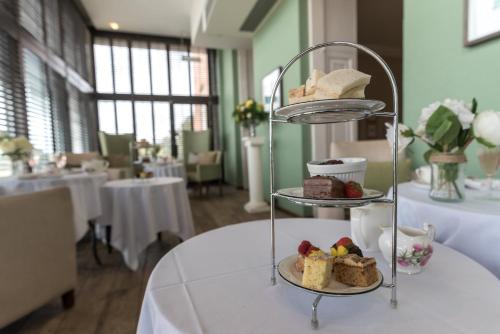 Đồ ăn và thức uống