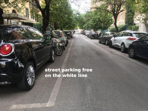 Khu vực xung quanh