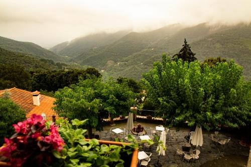 Khu vực xung quanh