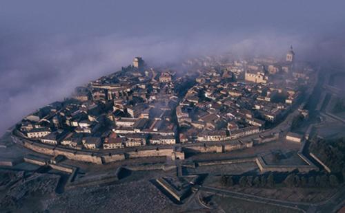 Ngoại cảnh khách sạn