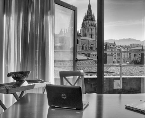 Trung tâm hội nghị