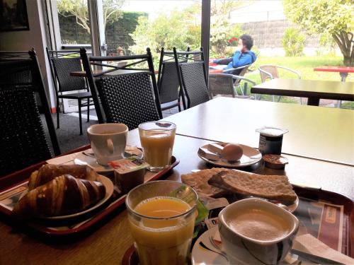 Đồ ăn và thức uống