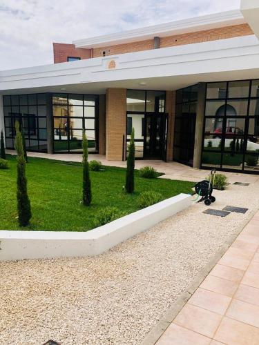 Ngoại cảnh khách sạn