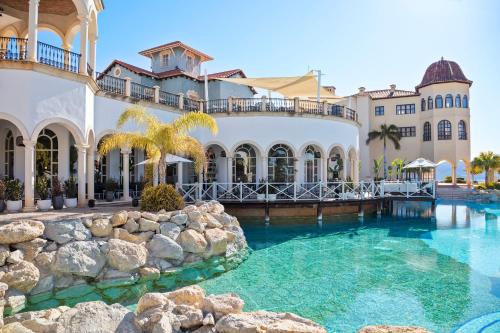 Ngoại cảnh khách sạn