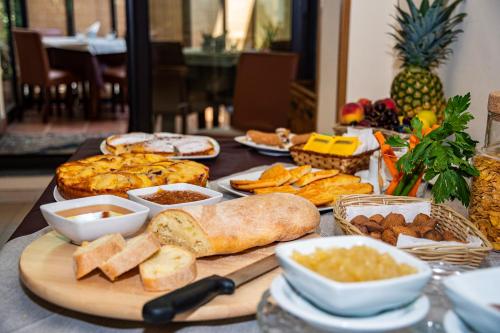 Đồ ăn và thức uống