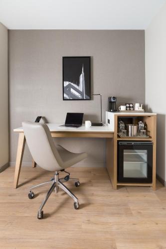 Trung tâm dịch vụ văn phòng