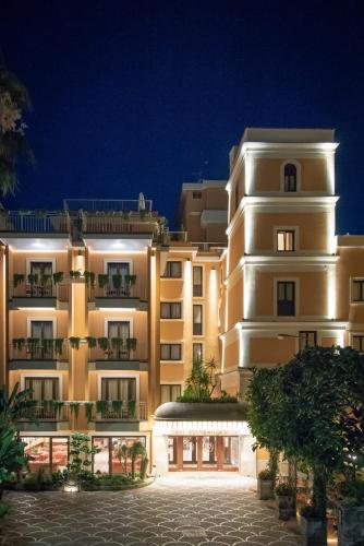 Ngoại cảnh khách sạn