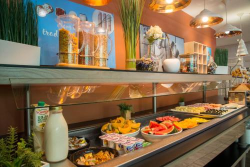 Đồ ăn và thức uống