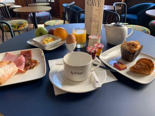 Đồ ăn và thức uống