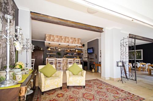 Ngoại cảnh khách sạn