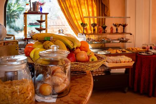 Đồ ăn và thức uống