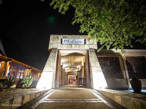 Ngoại cảnh khách sạn