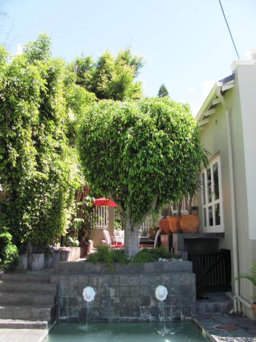 Ngoại cảnh khách sạn