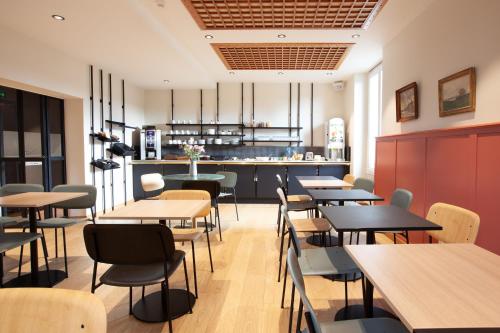 Đồ ăn và thức uống