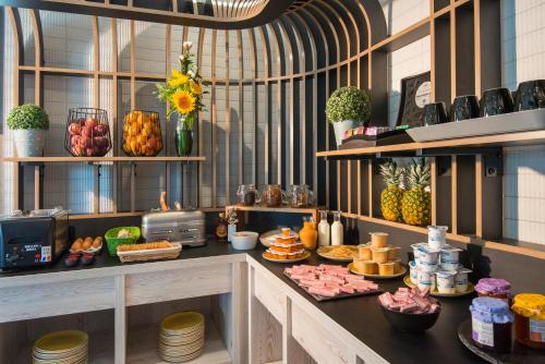 Đồ ăn và thức uống