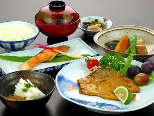 Đồ ăn và thức uống