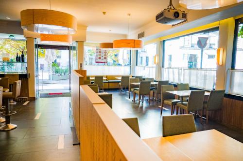 Đồ ăn và thức uống