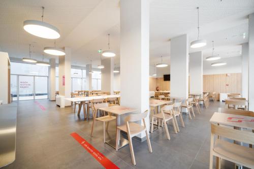 Đồ ăn và thức uống