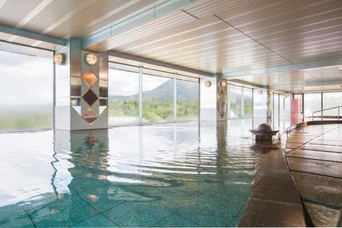 Tắm suối nước nóng