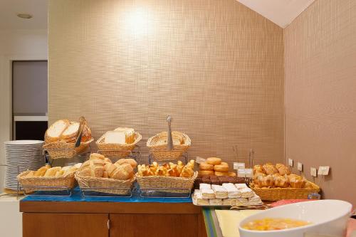 Đồ ăn và thức uống