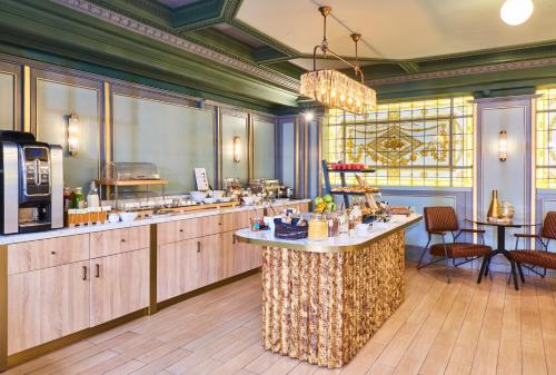 Đồ ăn và thức uống