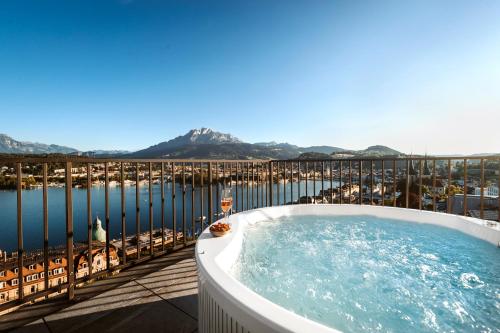 Bồn tắm nước nóng